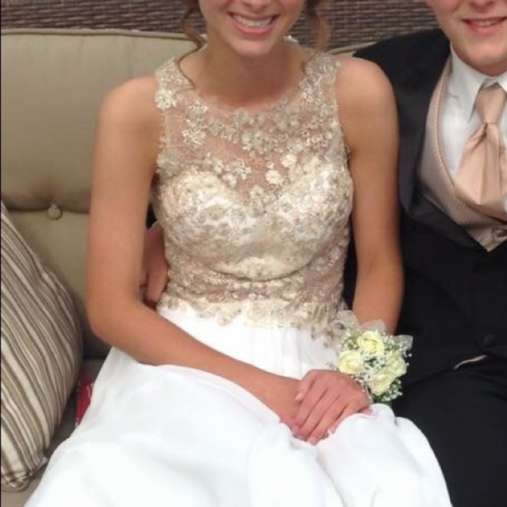Faviana Prom Dress - Picture 11 of 12